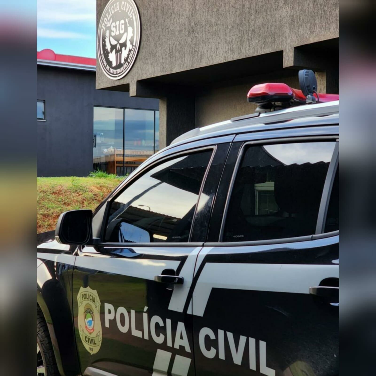 Imagem de compartilhamento para o artigo Dois homens são presos por tráfico de drogas em Costa Rica da MS Todo dia